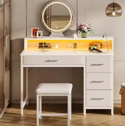 Makeup Table with LED